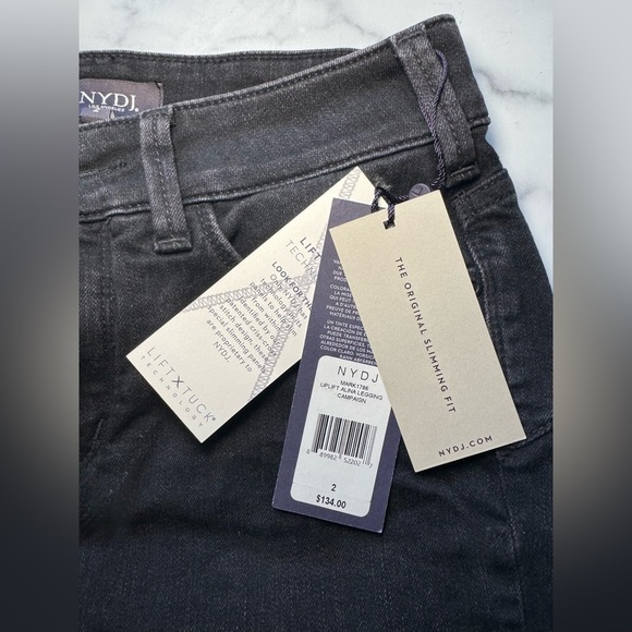 NYDJ Black Distressed Skinny Jeans Size 2 NWT Stretch Denim $134 Retail - Picture 3 of 4